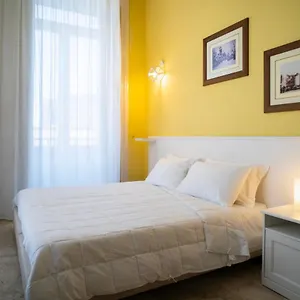 https://margherita-rooms.catania-hotels.net