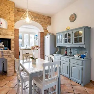 https://casa-fregenae.it-romehotels.com