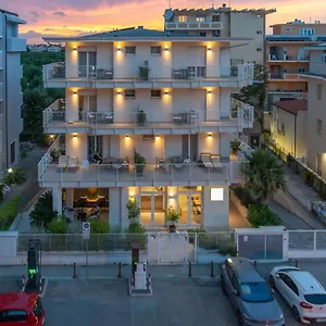 https://hotel-riva-e-mare.riccione-hotels.org