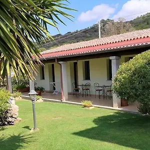 Domo Minnannu Miriu Bed & Breakfast
